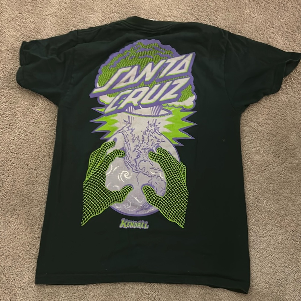 green santa cruz shirt size men’s small